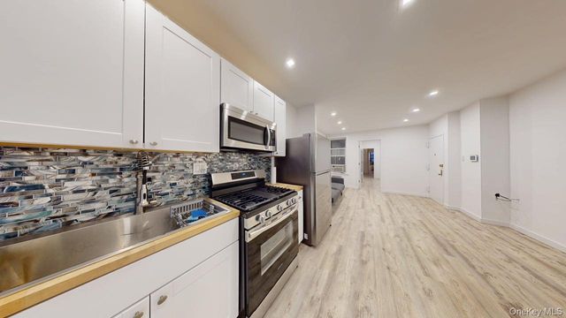 1679 Gates Avenue, Ridgewood, NY 11385
