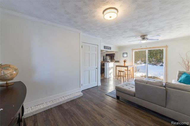 30917 Pardo Street, Garden City, MI 48135