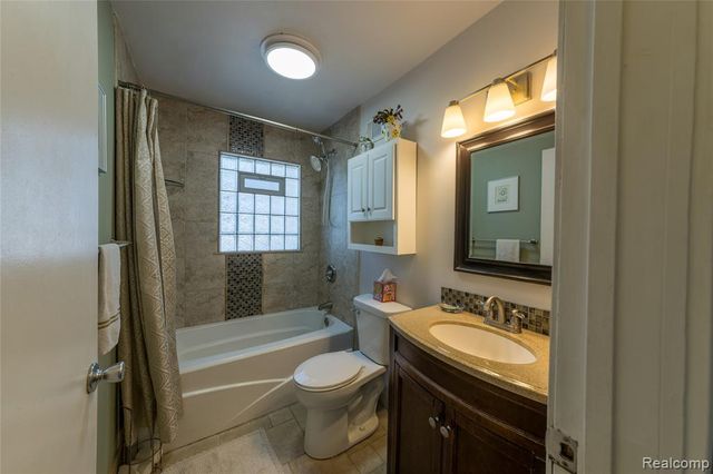 30917 Pardo Street, Garden City, MI 48135