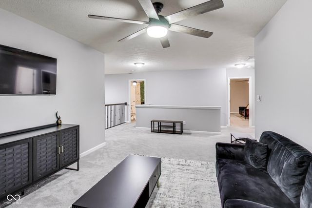 9986 Gallop Lane, Fishers, IN 46040