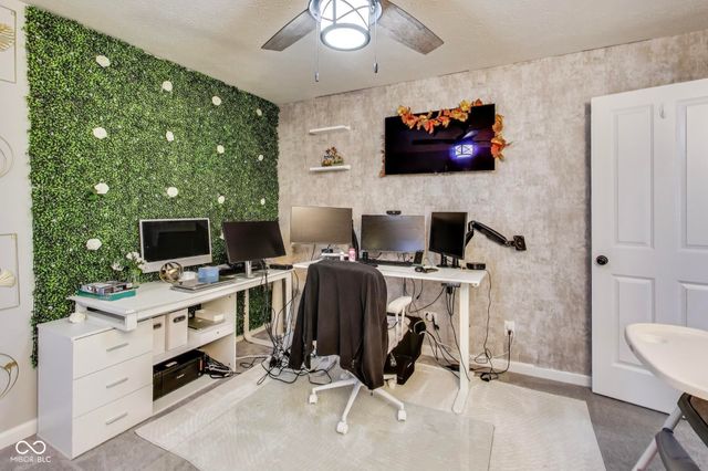 9986 Gallop Lane, Fishers, IN 46040