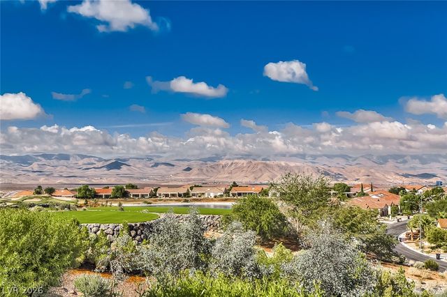 2343 Schaeffer Hills Drive, Henderson, NV 89052