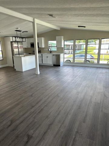 39638 SUNVALLEY DRIVE, Zephyrhills, FL 33542