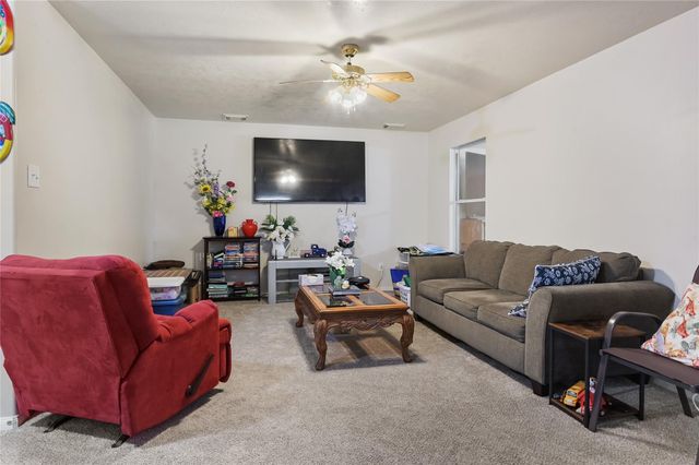 1819 NW Emerald Pathway Drive, Spring, TX 77388