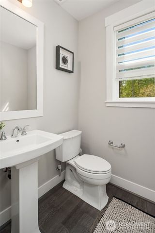 23908 NE 15th Way, Sammamish, WA 98074