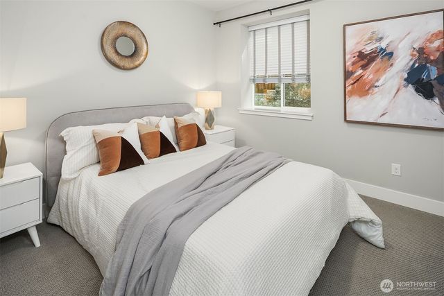 23908 NE 15th Way, Sammamish, WA 98074