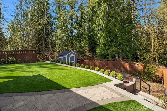 23908 NE 15th Way, Sammamish, WA 98074