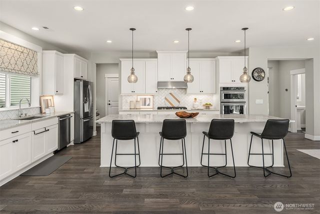 23908 NE 15th Way, Sammamish, WA 98074