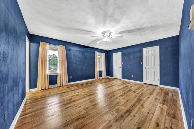 5211 Cherokee Hills DR, Salem, VA 24153