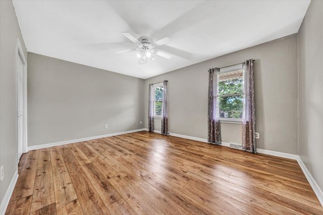 5211 Cherokee Hills DR, Salem, VA 24153