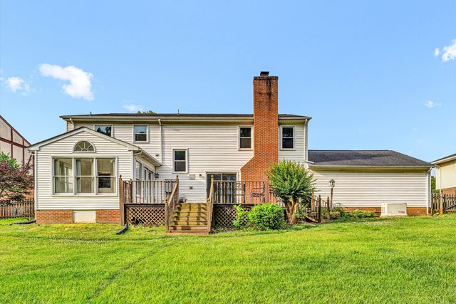 5211 Cherokee Hills DR, Salem, VA 24153