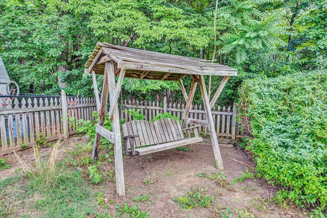 5211 Cherokee Hills DR, Salem, VA 24153