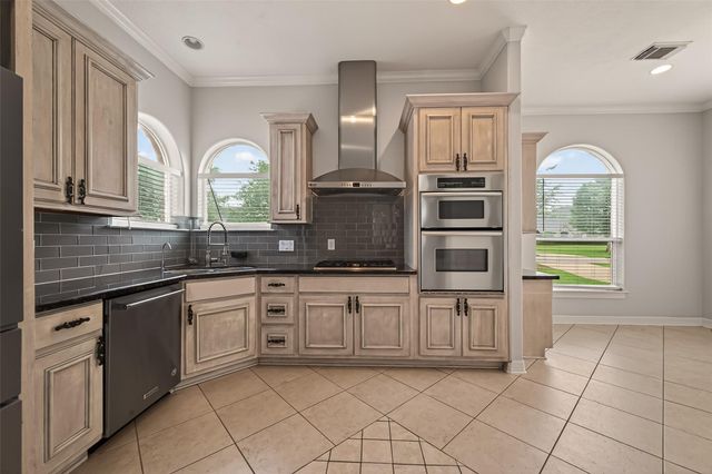 2702 Fort Caney Drive, Richmond, TX 77406