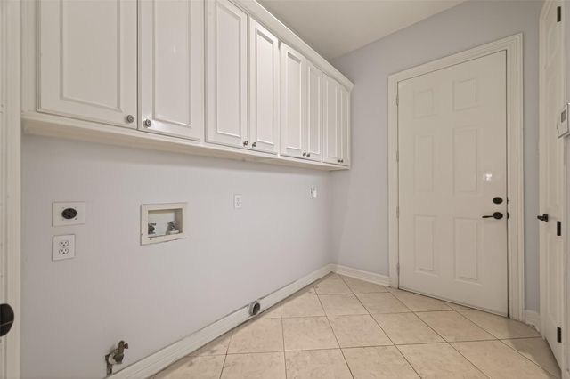2702 Fort Caney Drive, Richmond, TX 77406