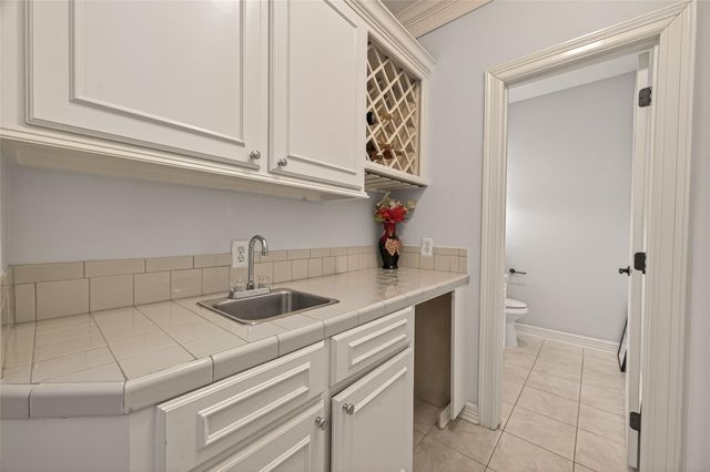 2702 Fort Caney Drive, Richmond, TX 77406