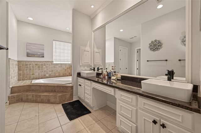 2702 Fort Caney Drive, Richmond, TX 77406