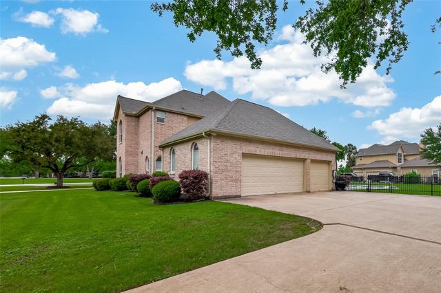 2702 Fort Caney Drive, Richmond, TX 77406