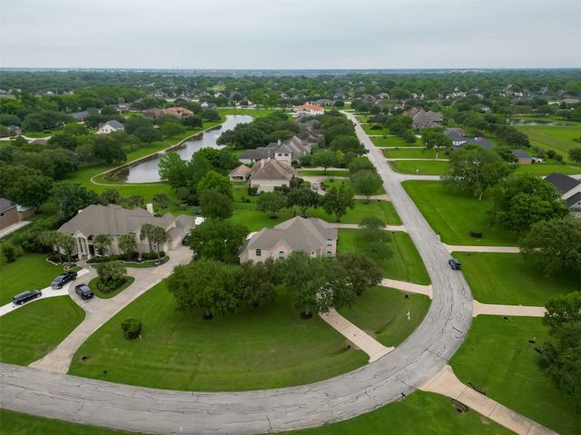 2702 Fort Caney Drive, Richmond, TX 77406