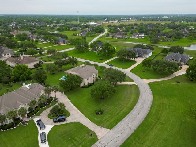 2702 Fort Caney Drive, Richmond, TX 77406