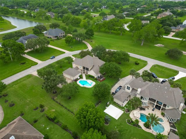 2702 Fort Caney Drive, Richmond, TX 77406