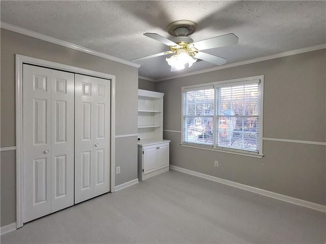 2990 Riverbend Drive, Snellville, GA 30078