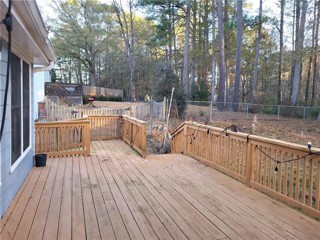 2990 Riverbend Drive, Snellville, GA 30078