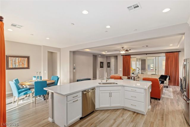 313 Castellari Drive, Las Vegas, NV 89138