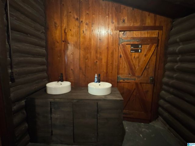 1805 DAVIS AVENUE, Anniston, AL 36207