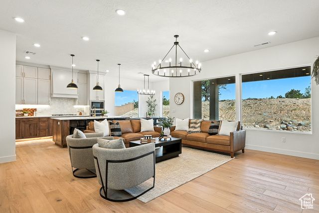 503 RENZE ADAMS ST, Cedar City, UT 84721