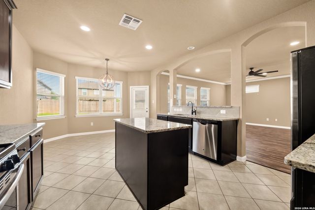 8447 Meadow Plains, San Antonio, TX 78254