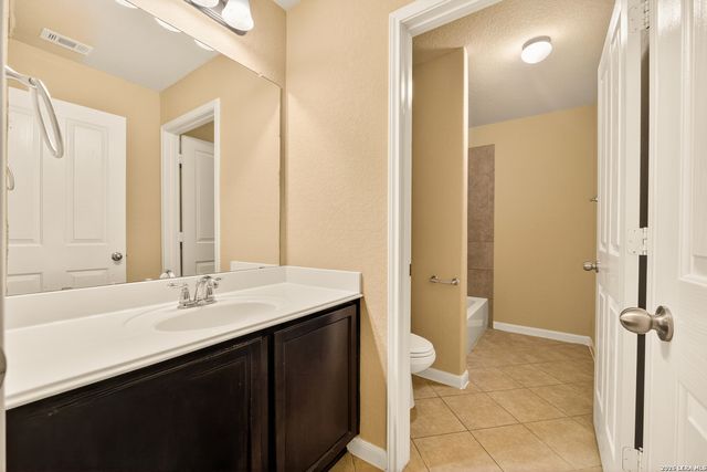 8447 Meadow Plains, San Antonio, TX 78254