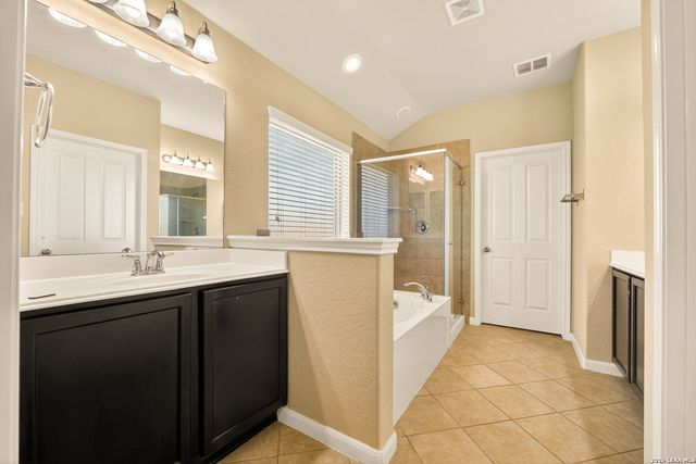8447 Meadow Plains, San Antonio, TX 78254