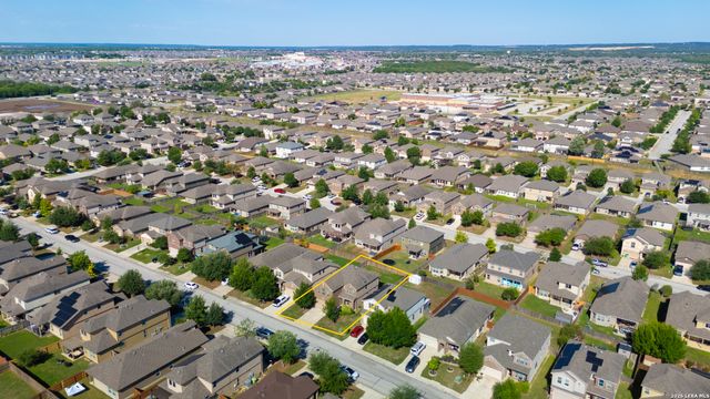 8447 Meadow Plains, San Antonio, TX 78254