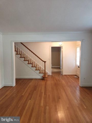 3916 48TH ST NW, Washington, DC 20016