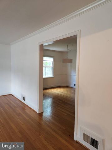 3916 48TH ST NW, Washington, DC 20016