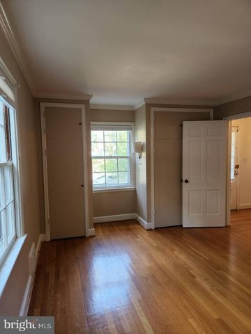 3916 48TH ST NW, Washington, DC 20016