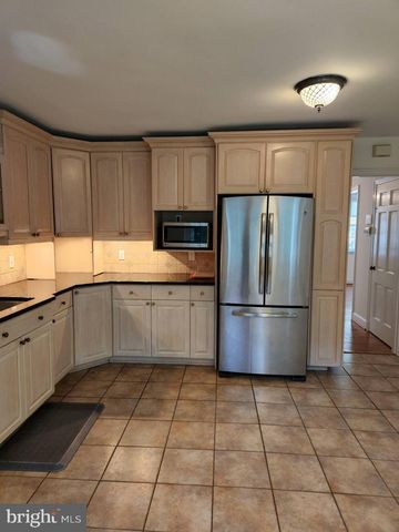 3916 48TH ST NW, Washington, DC 20016