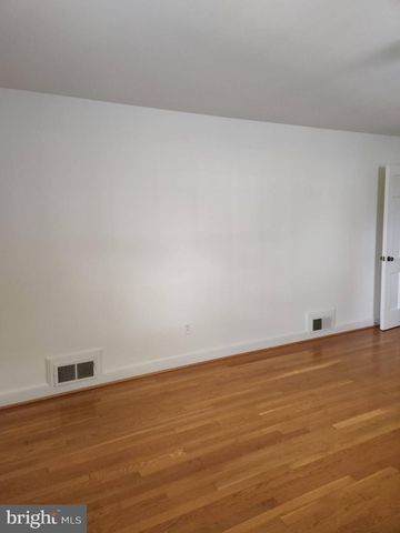 3916 48TH ST NW, Washington, DC 20016