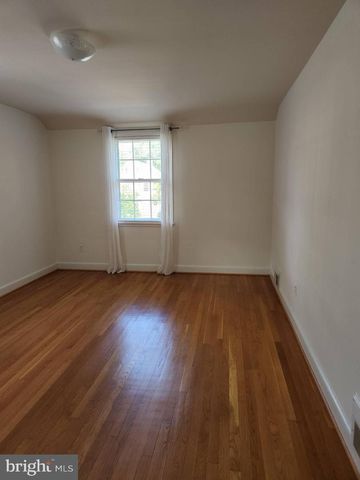 3916 48TH ST NW, Washington, DC 20016