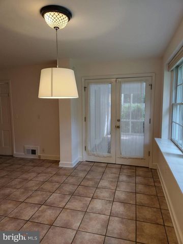 3916 48TH ST NW, Washington, DC 20016