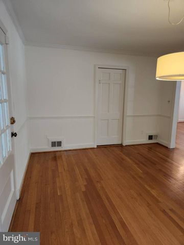 3916 48TH ST NW, Washington, DC 20016