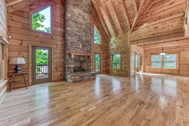 503 Bankers Bend, Mountain City, TN 37683