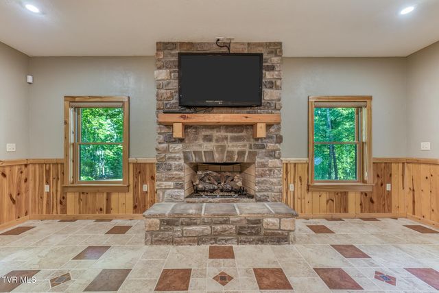 503 Bankers Bend, Mountain City, TN 37683