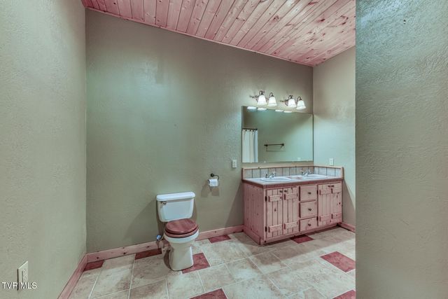 503 Bankers Bend, Mountain City, TN 37683