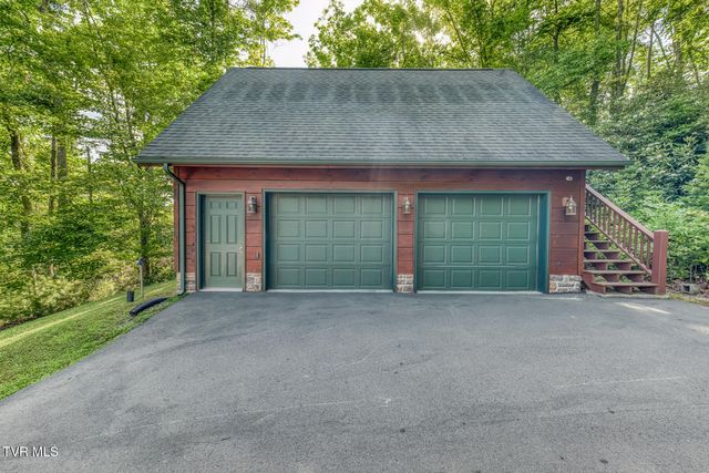 503 Bankers Bend, Mountain City, TN 37683