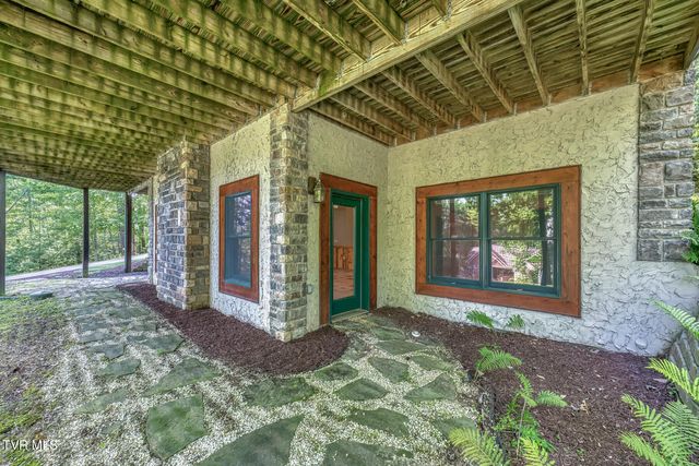 503 Bankers Bend, Mountain City, TN 37683