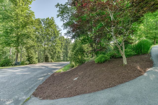 503 Bankers Bend, Mountain City, TN 37683