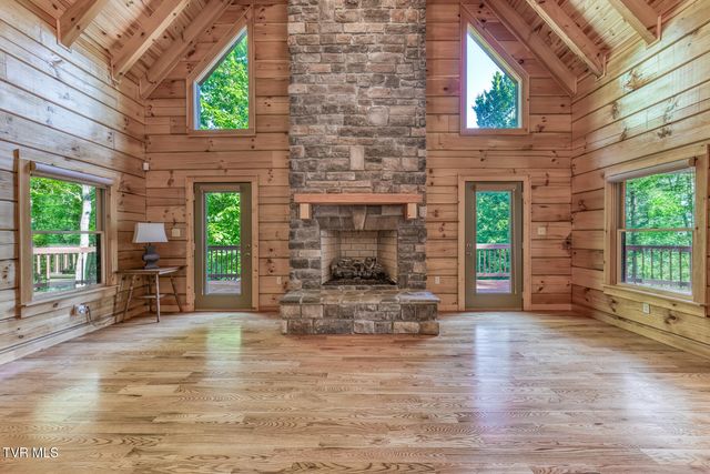 503 Bankers Bend, Mountain City, TN 37683