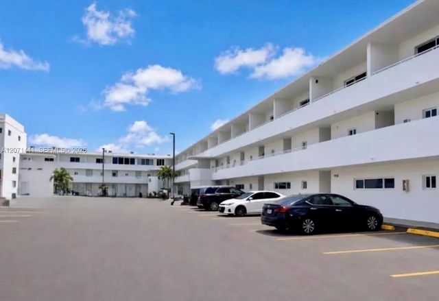 5611 W 25th Court 14-A, Hialeah, FL 33016