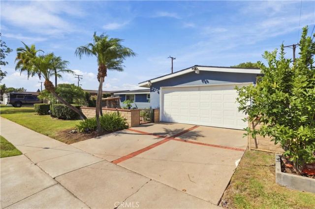 220 Tulane Road, Costa Mesa, CA 92626